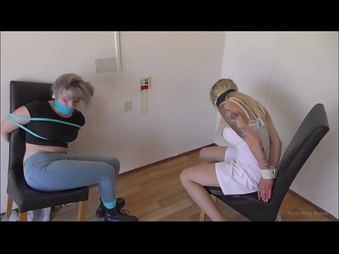❤️ Kecanduan / dihijikeun sareng disumbat / budak awéwé dina marabahaya video seks dina su.teatroporno.ru ❌